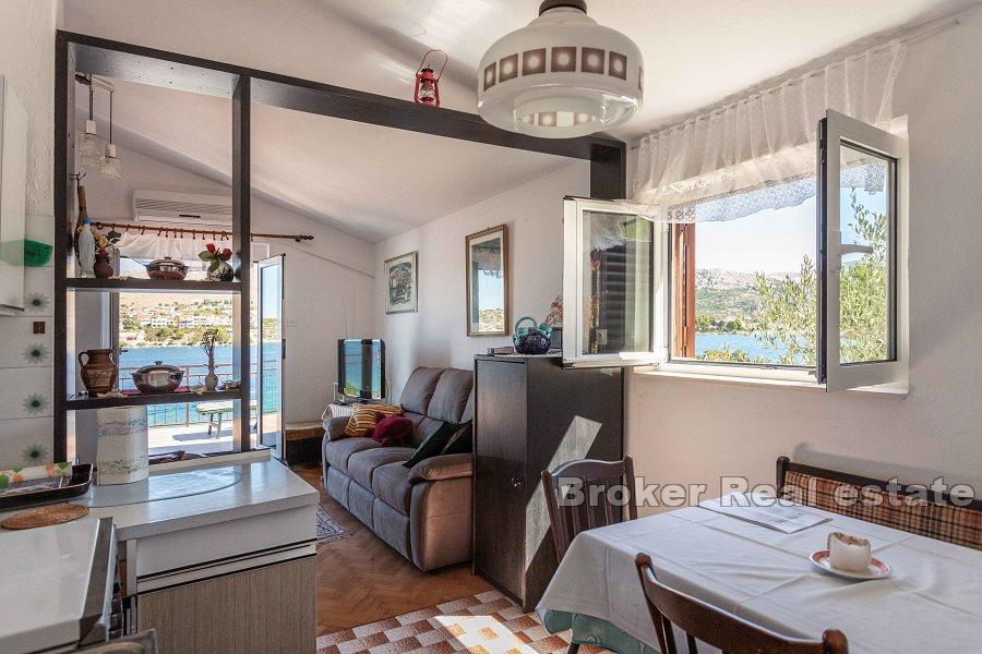 Dom w pierwszym rzędzie do morza