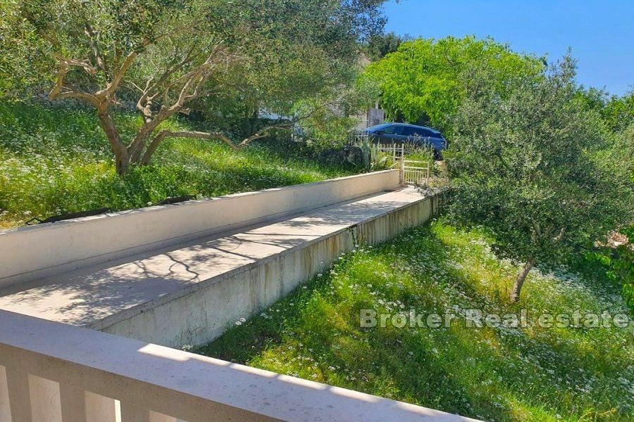 House first row to the sea