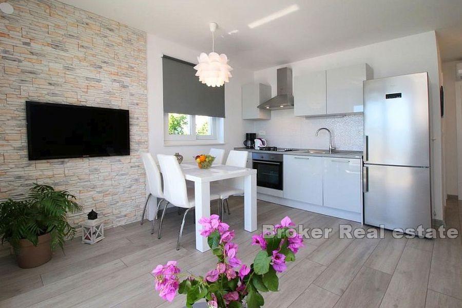 Apartmenthaus erste Reihe zum Meer