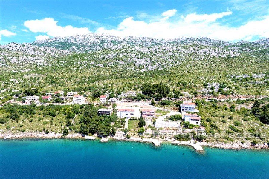 Villa i första raden till havet