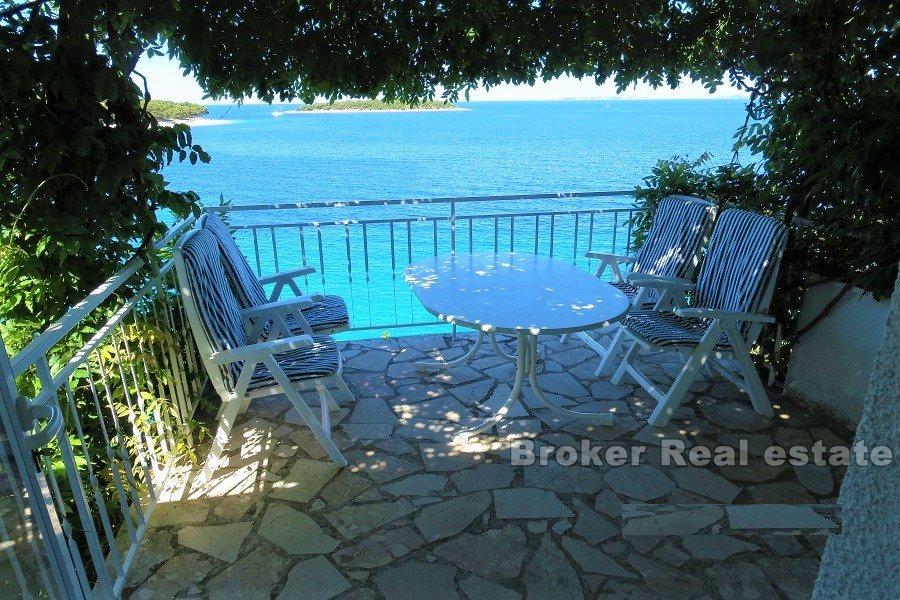 Haus in erster Reihe zum Meer