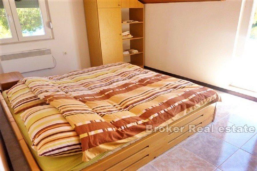 Två hus första raden till havet