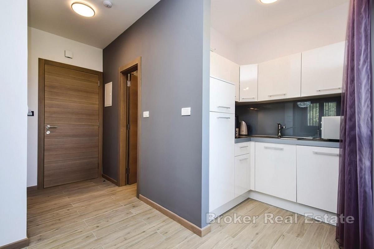 Atrakcyjna willa apartamentowa z widokiem na morze