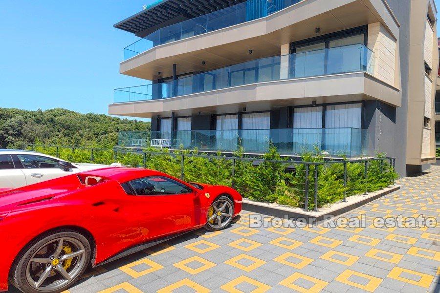 Luxury apartment with sea view