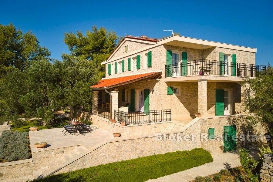 Stone villa with pool and sea view