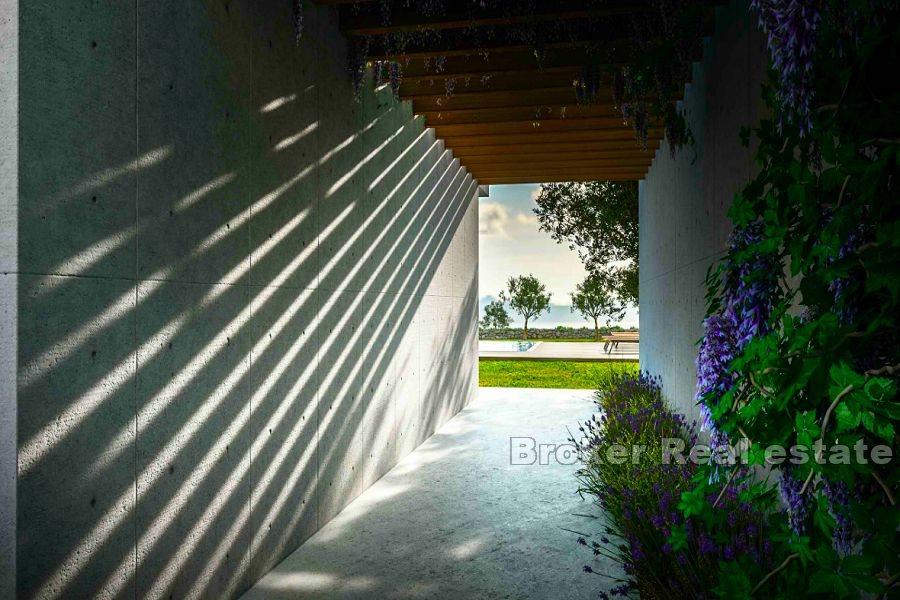 Building land with sea view