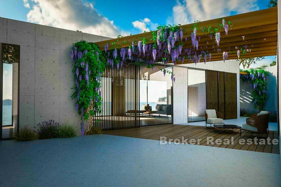 Building land with sea view