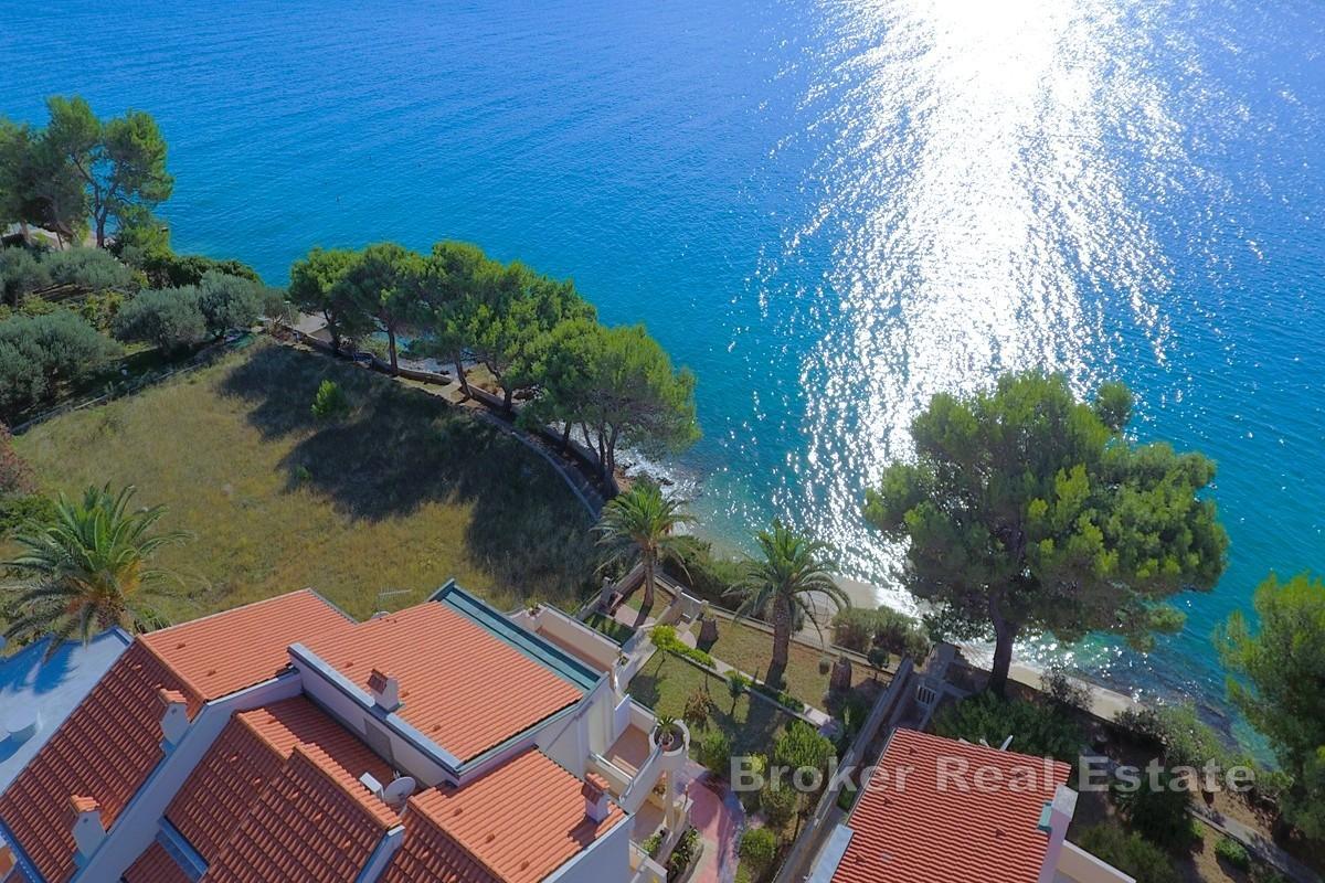 Villa första raden till havet