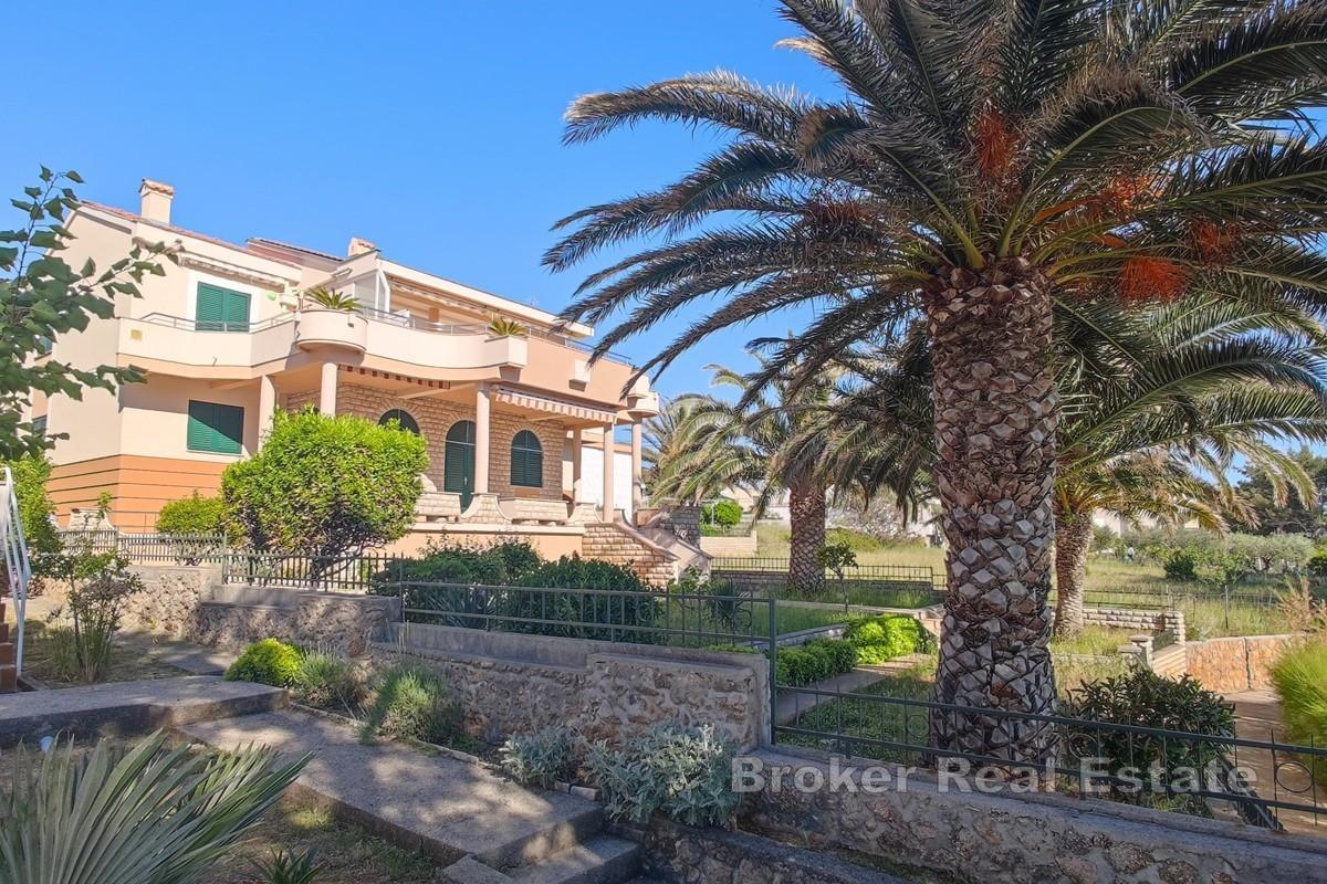 Villa prima fila mare