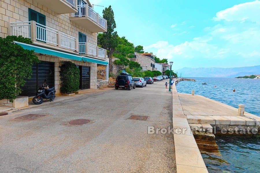 Apartment first row to the sea