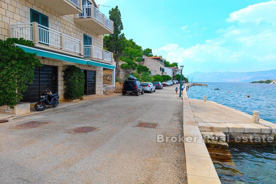 Apartment first row to the sea