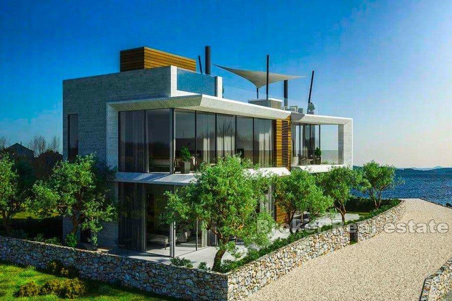 Luxusvilla in der ersten Reihe zum Meer