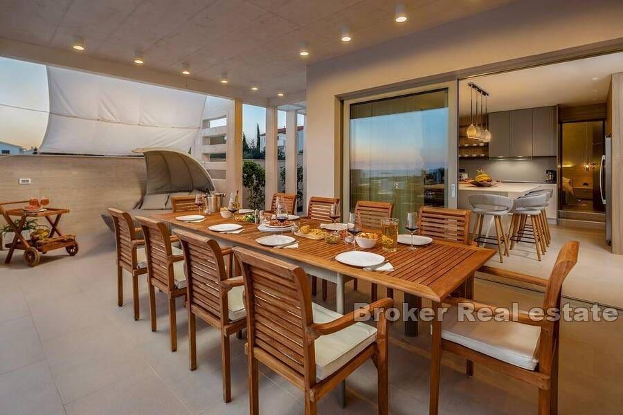 Luxury villa with sea view