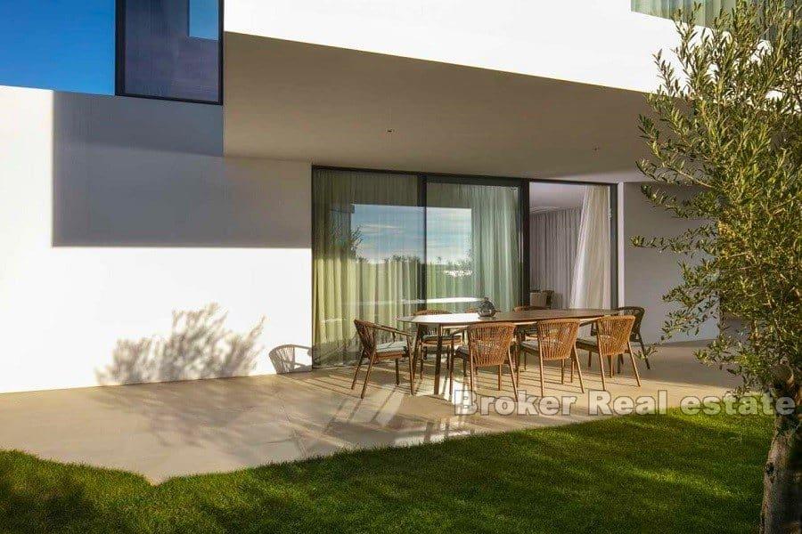 Villa de luxe près de la mer