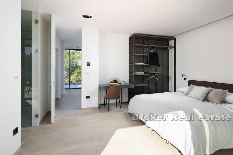 Роскошная вилла у моря