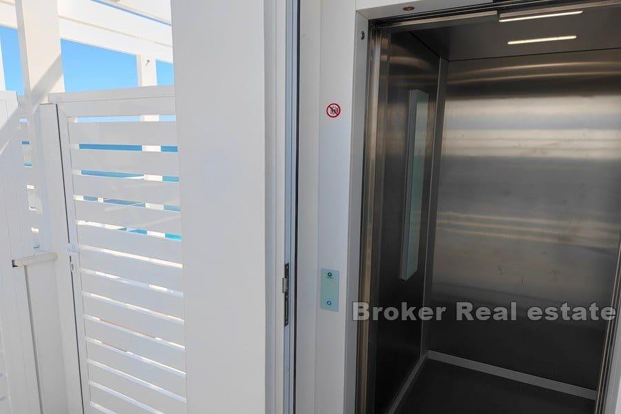 Penthouse prvi red do mora