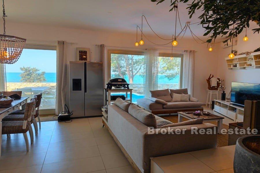 Villa prima fila al mare