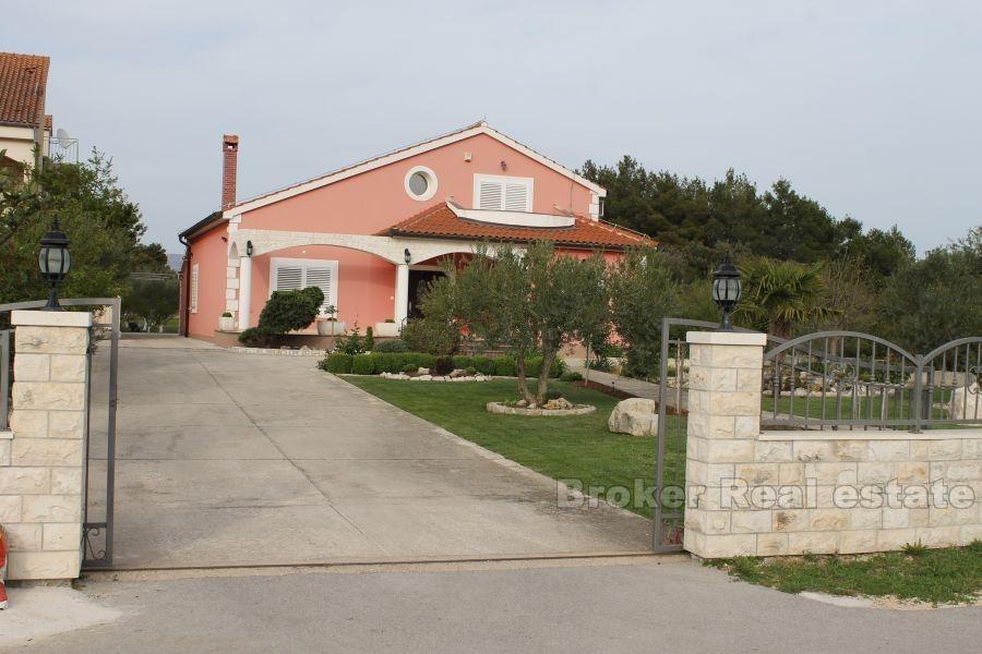 American style vila, for sale