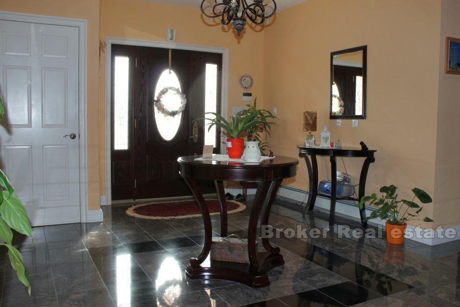 American style vila, for sale