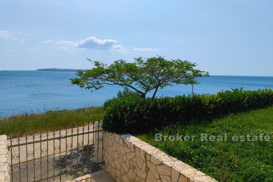 Penthouse w pierwszym rzędzie do morza