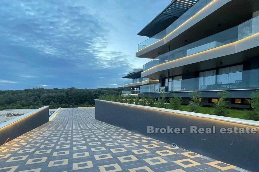 Luxuriöse Apartmentvilla mit Meerblick