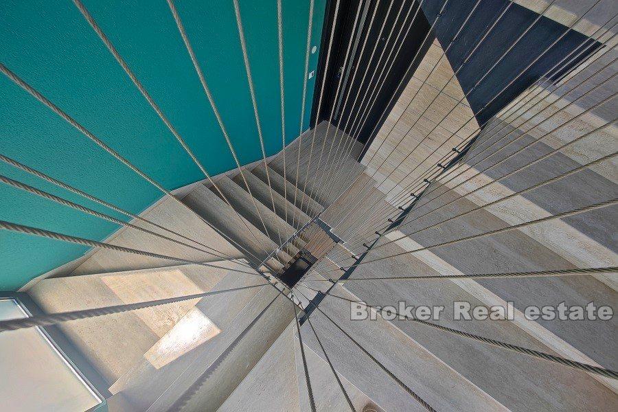 Luksuzna apartmanska vila s pogledom na more