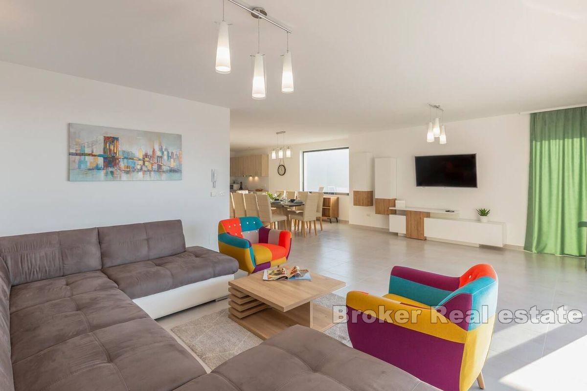 New villa with sea view
