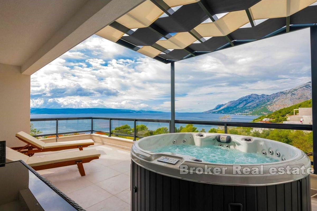 Ny villa med havsutsikt