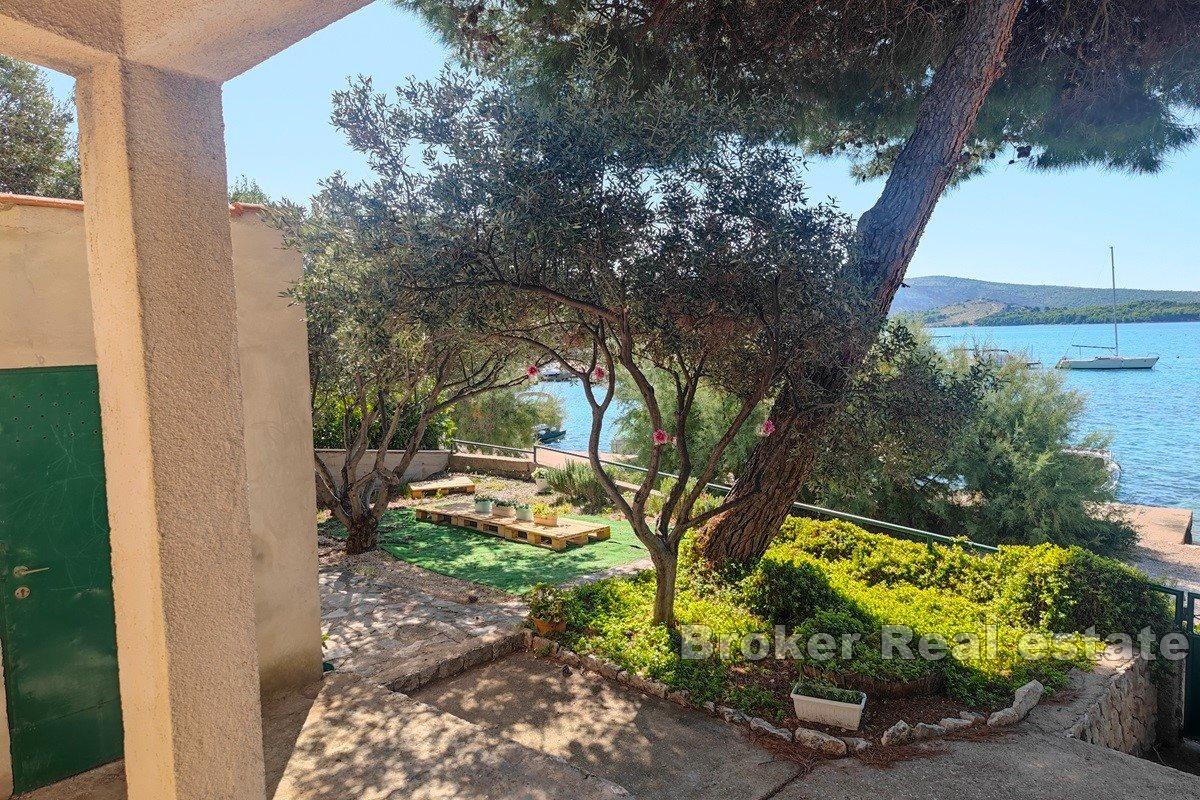 Hus första raden till havet