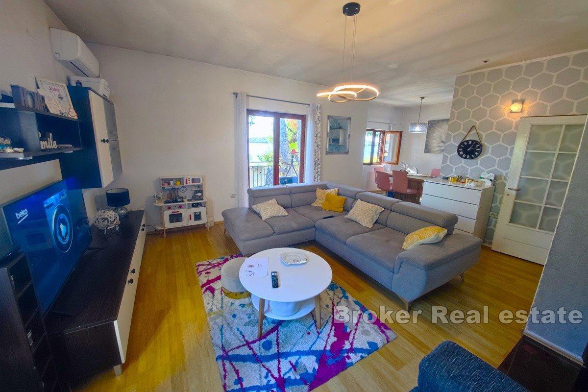 Kuća prvi red do mora