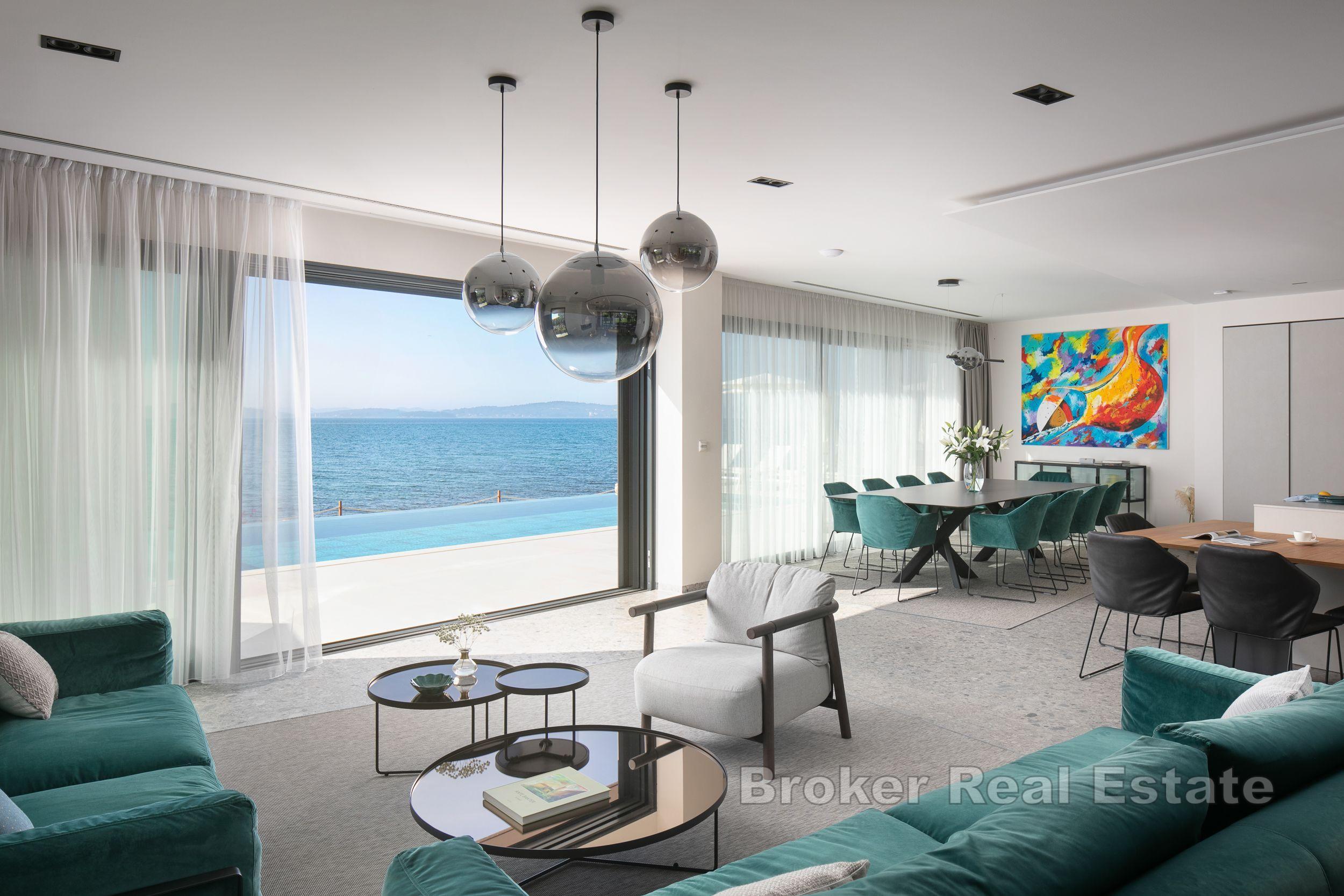 Lyxvilla första raden till havet