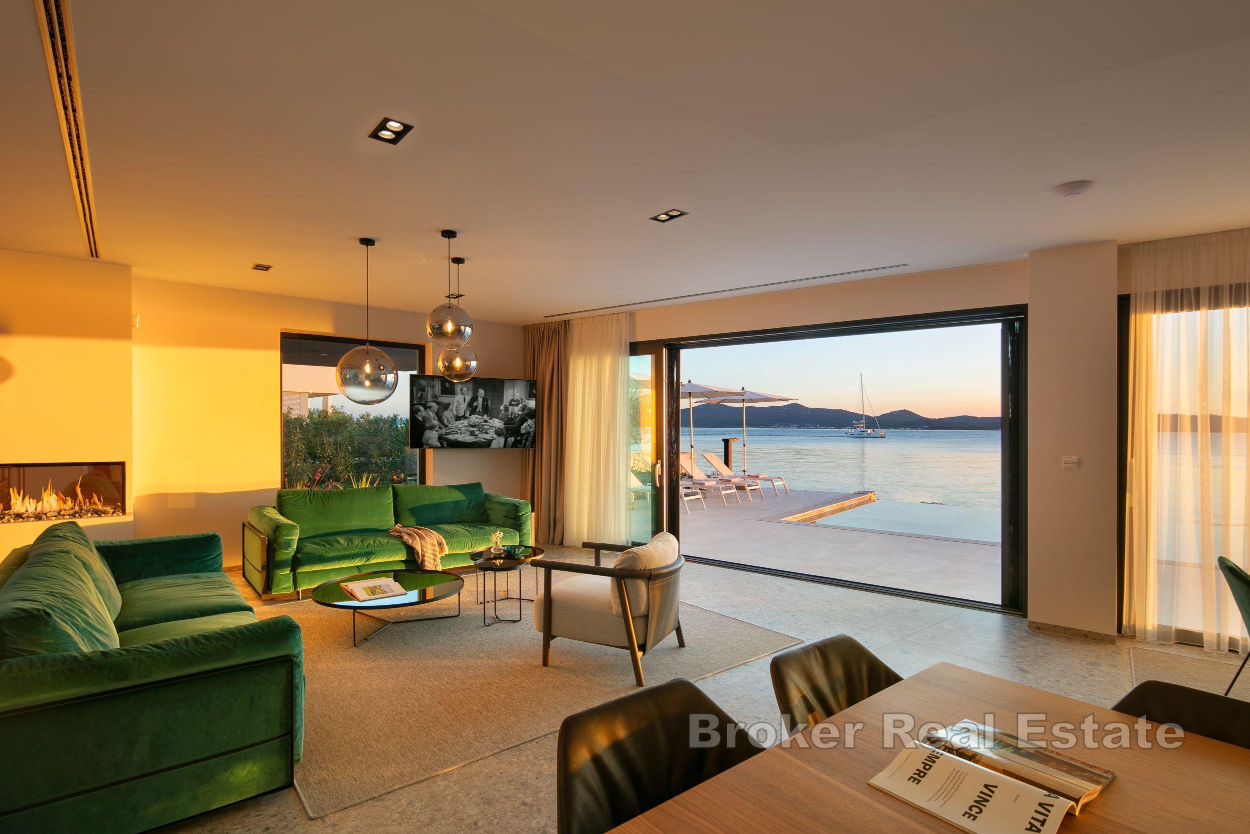 Lyxvilla första raden till havet