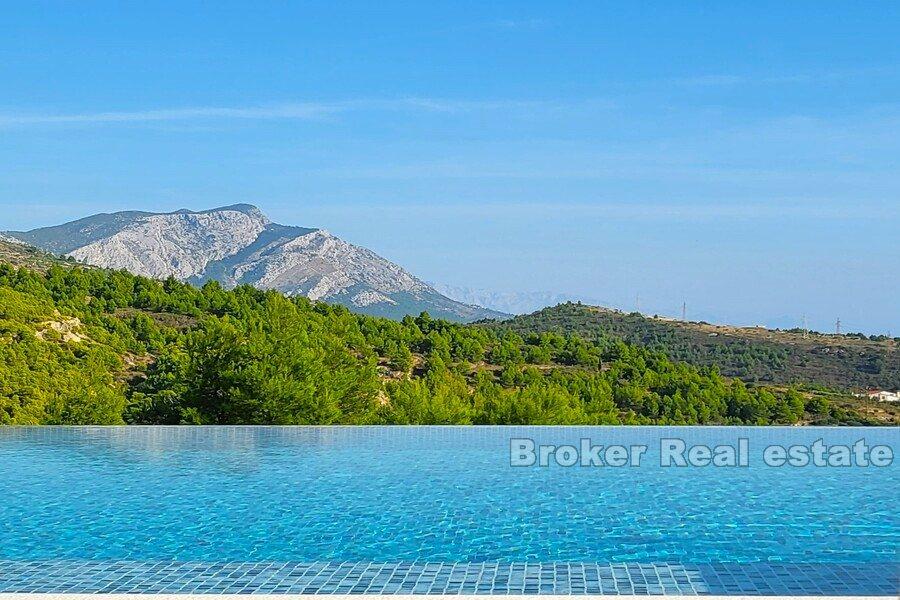 Luxusvilla mit Meerblick