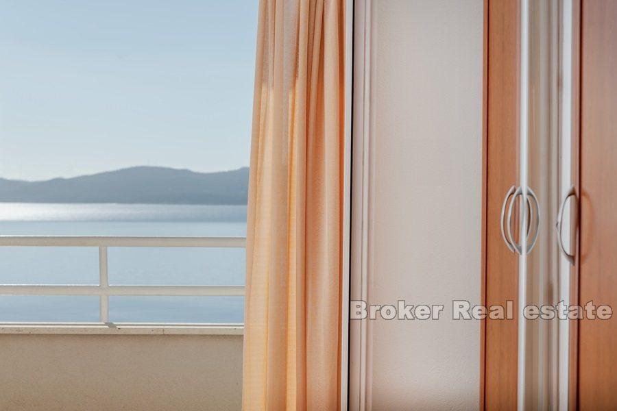 Dom w pierwszym rzędzie do morza