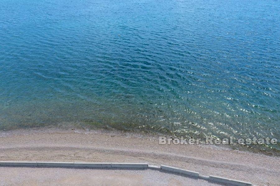 Byggtomt första raden mot havet