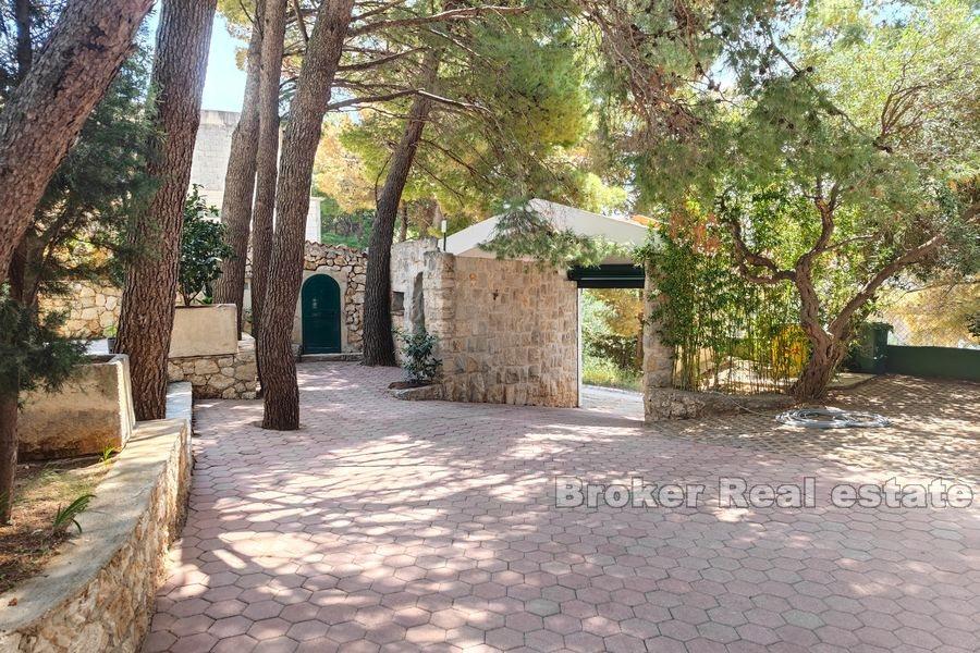 A large estate with houses for vacation and tourism