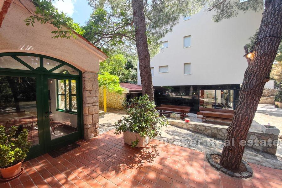 A large estate with houses for vacation and tourism