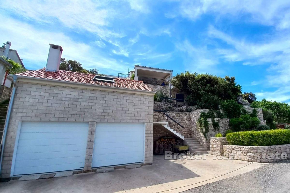 House first row to the sea