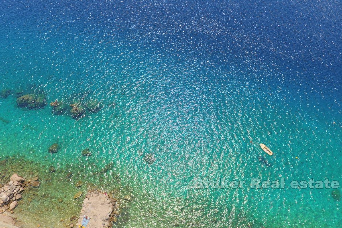 Hus första raden till havet