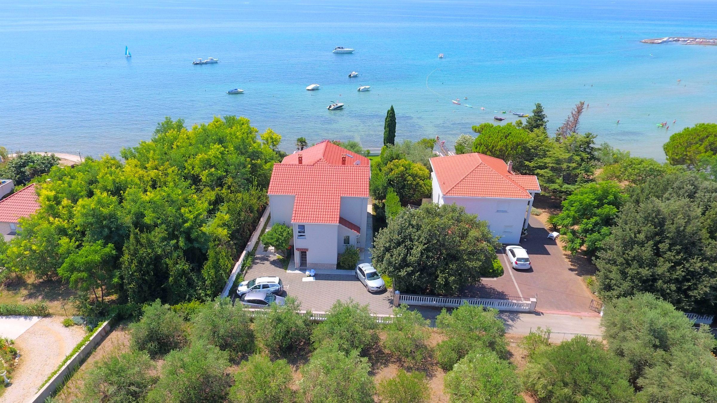 01-2021-390-zadar-house-in-first-row-to-the-sea-for-sale