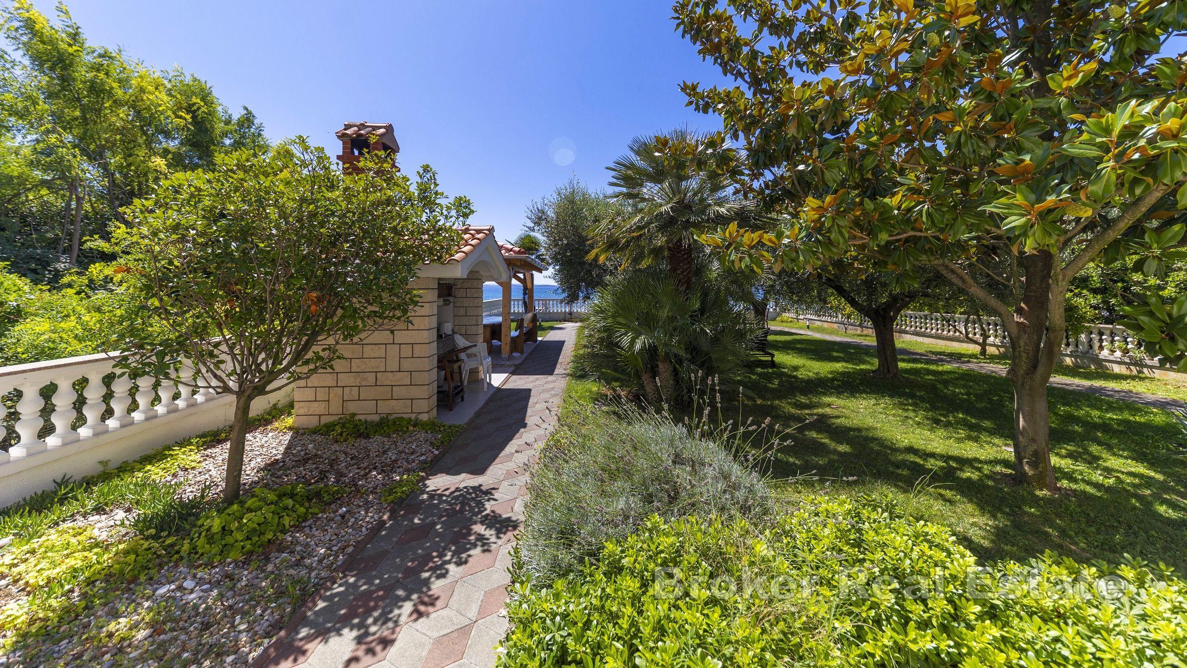 Дом первый ряд от моря