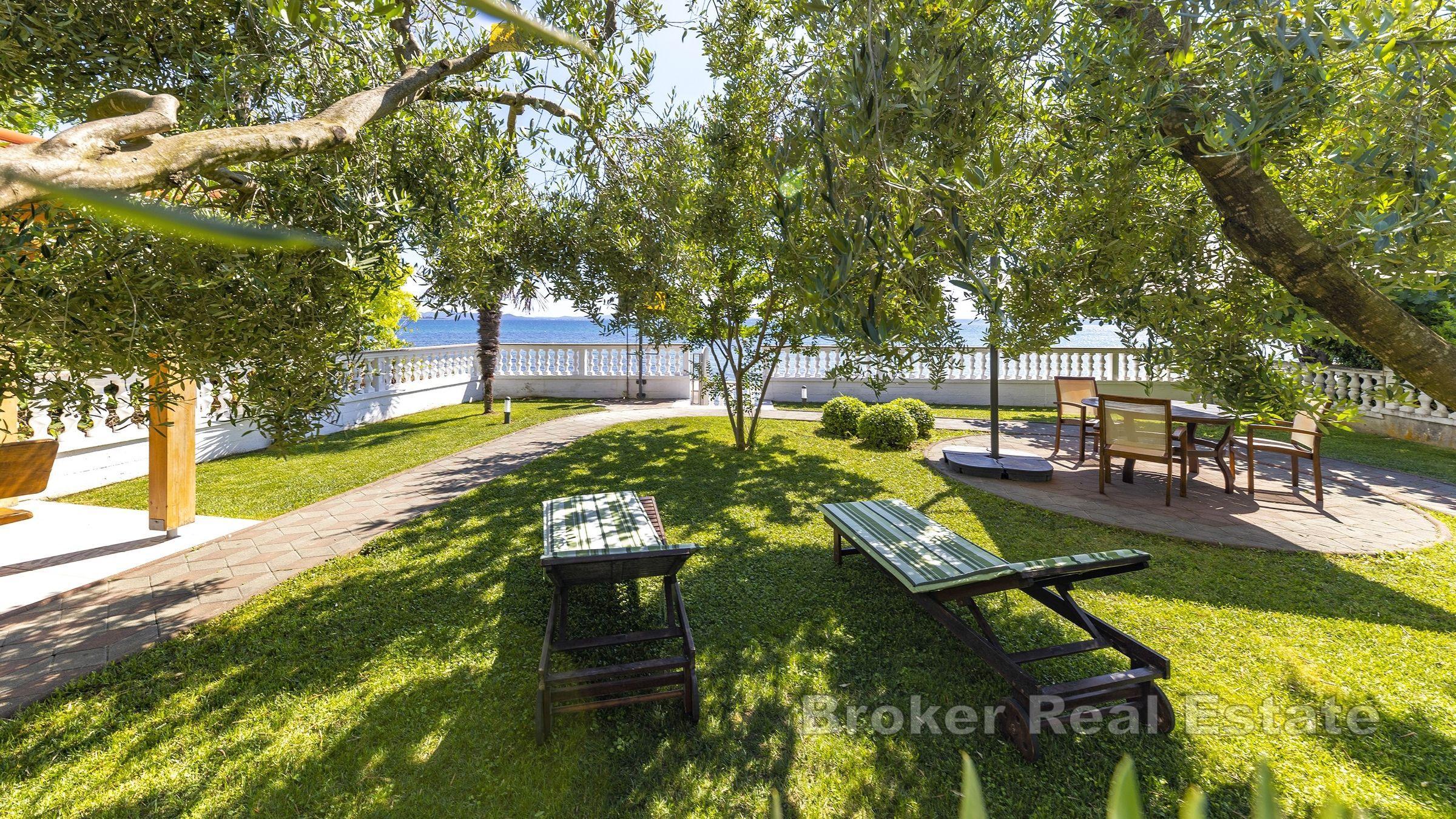 Дом первый ряд от моря