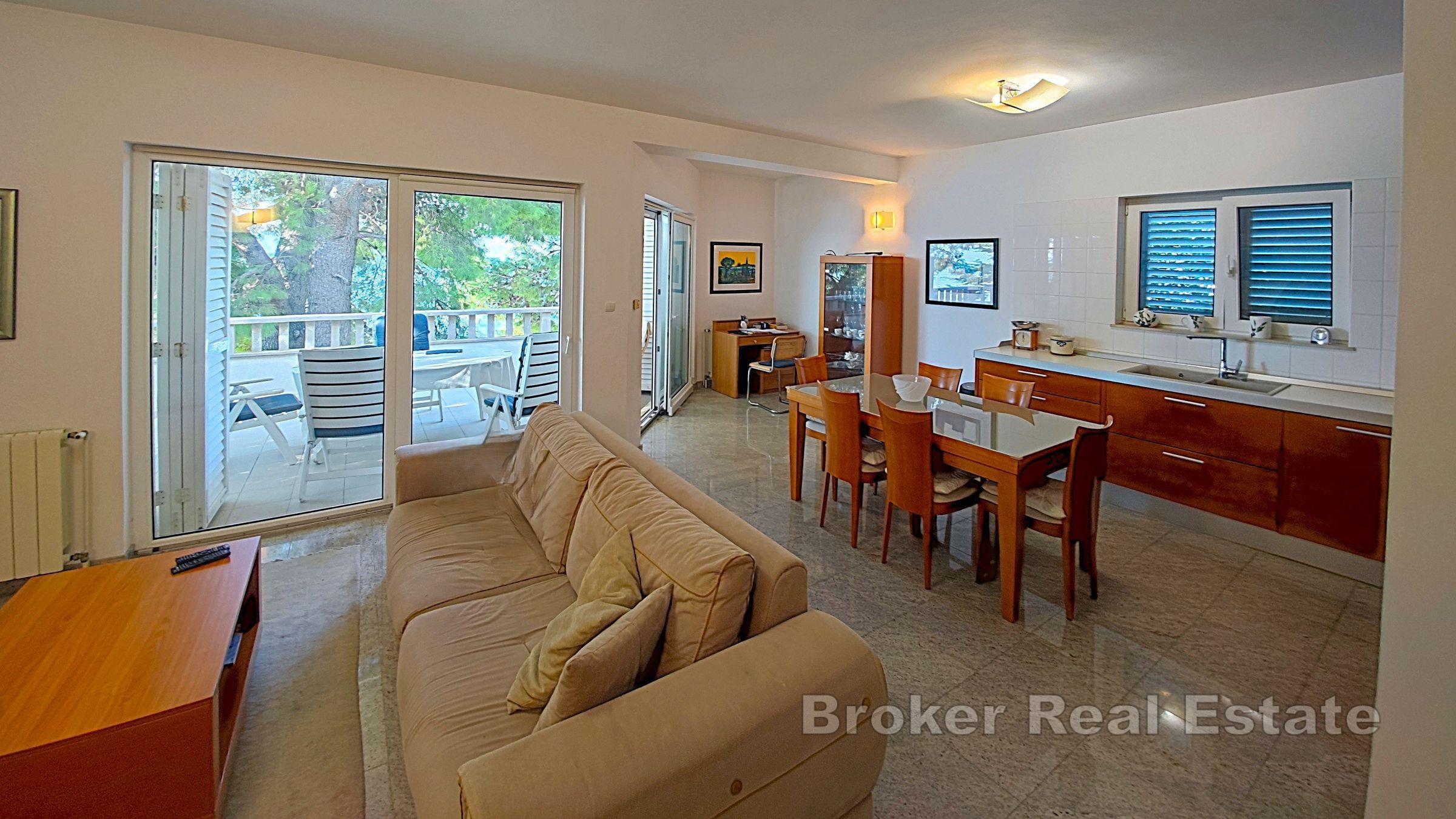 Дом в первом ряду от моря