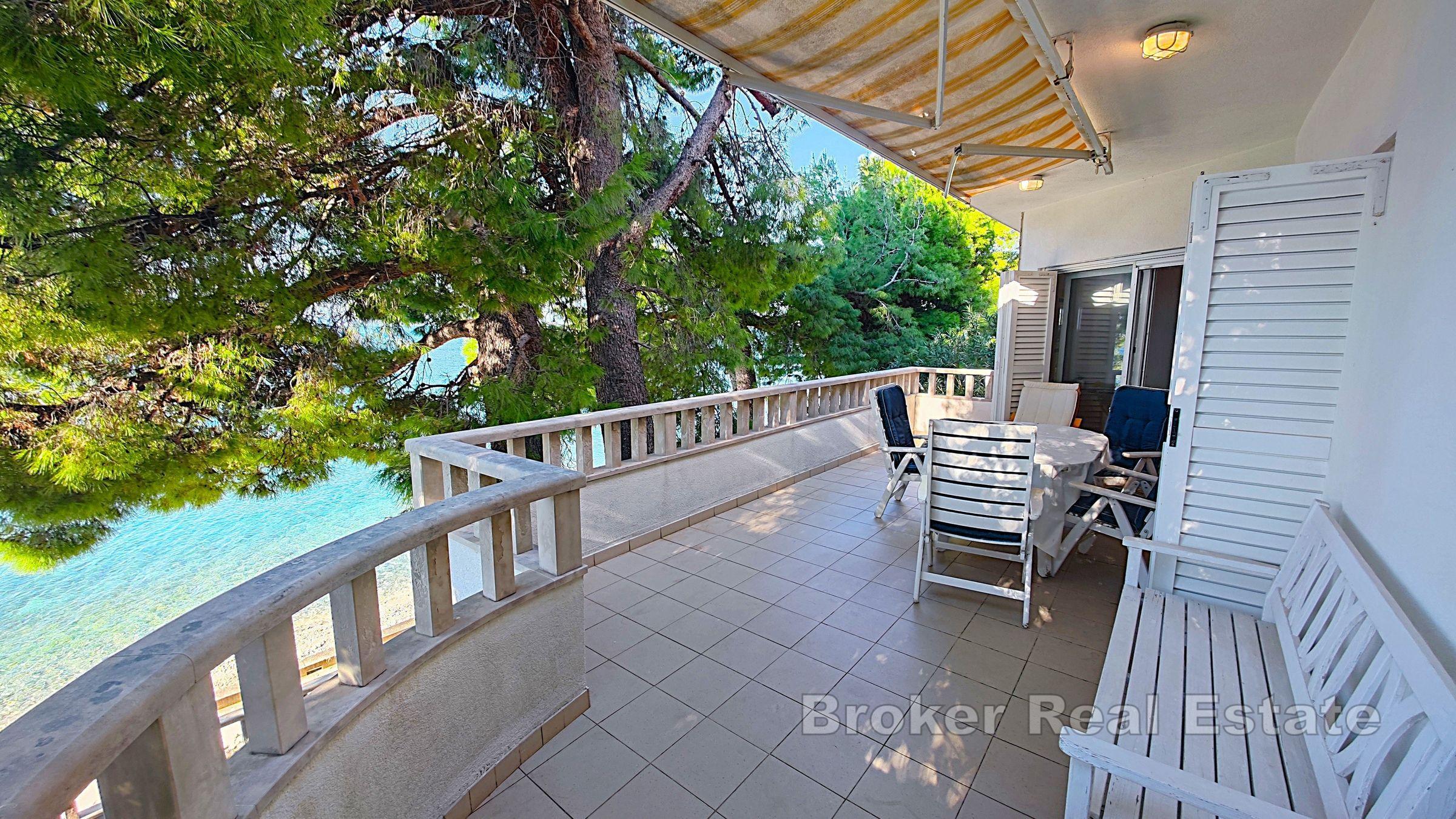 Hus första raden till havet