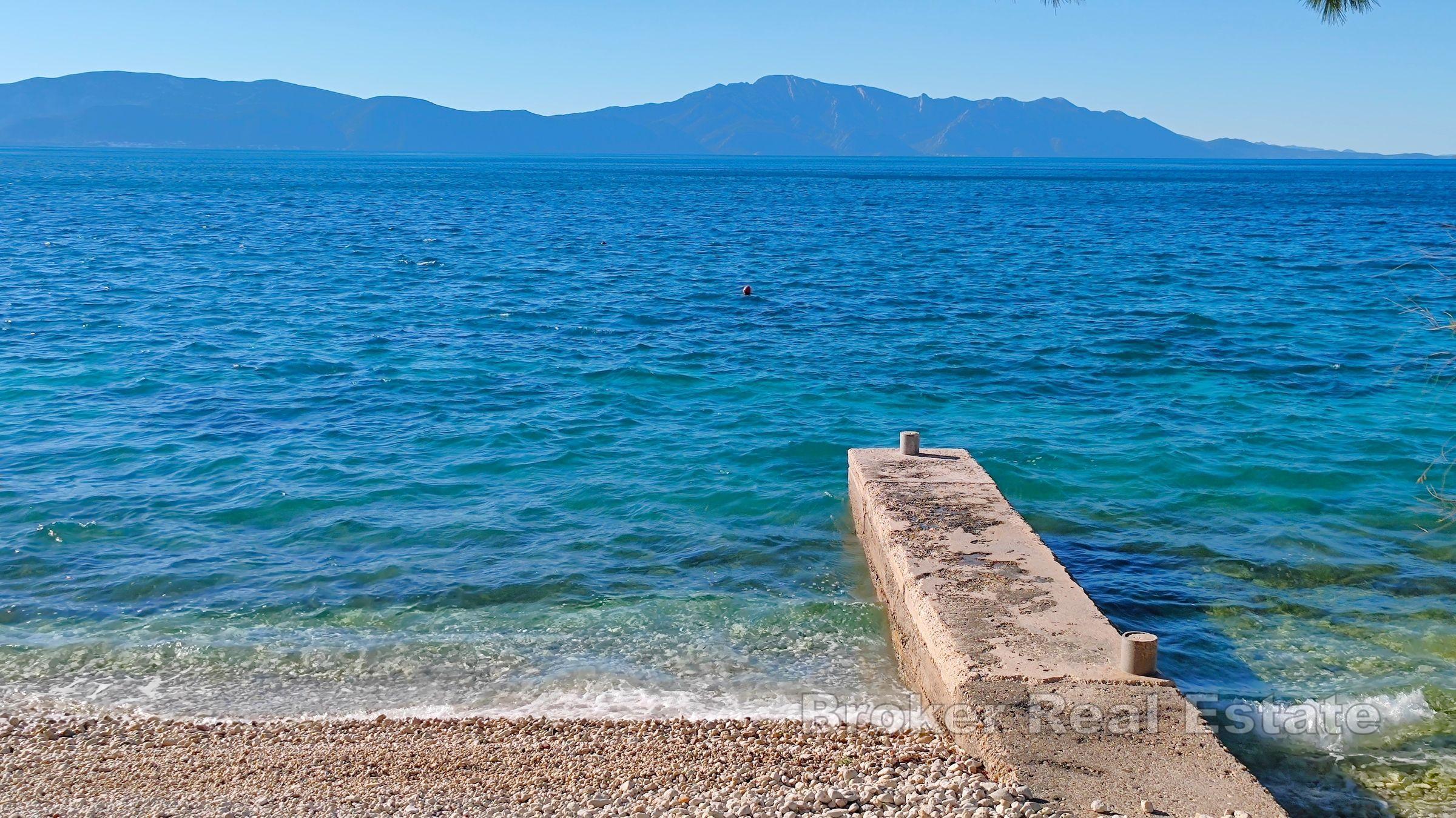 Hus första raden till havet