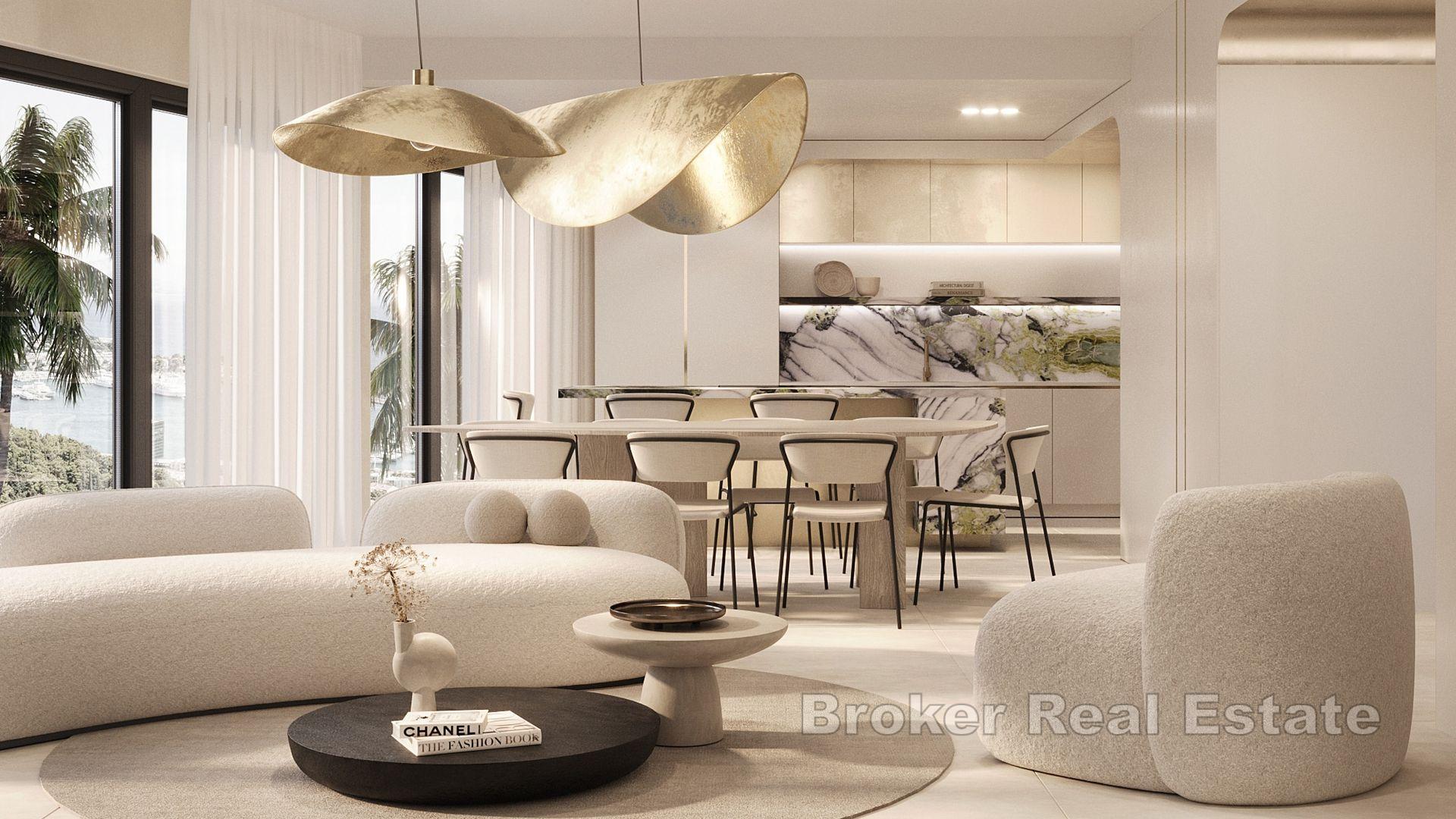 Villa neuve, première rangée de la mer