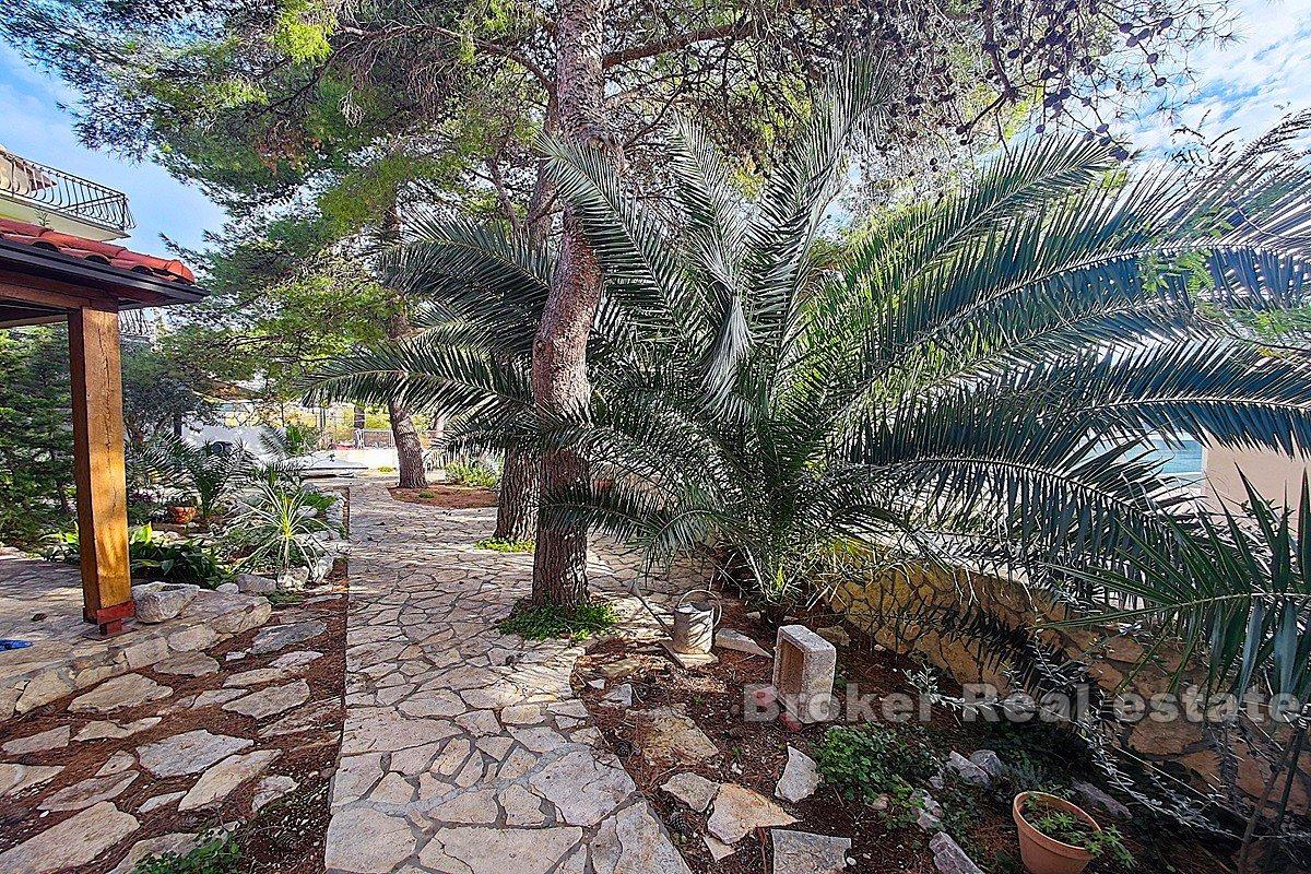 Dom w pierwszym rzędzie do morza