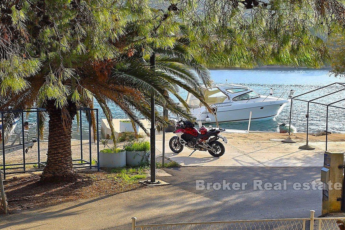 Dom w pierwszym rzędzie do morza