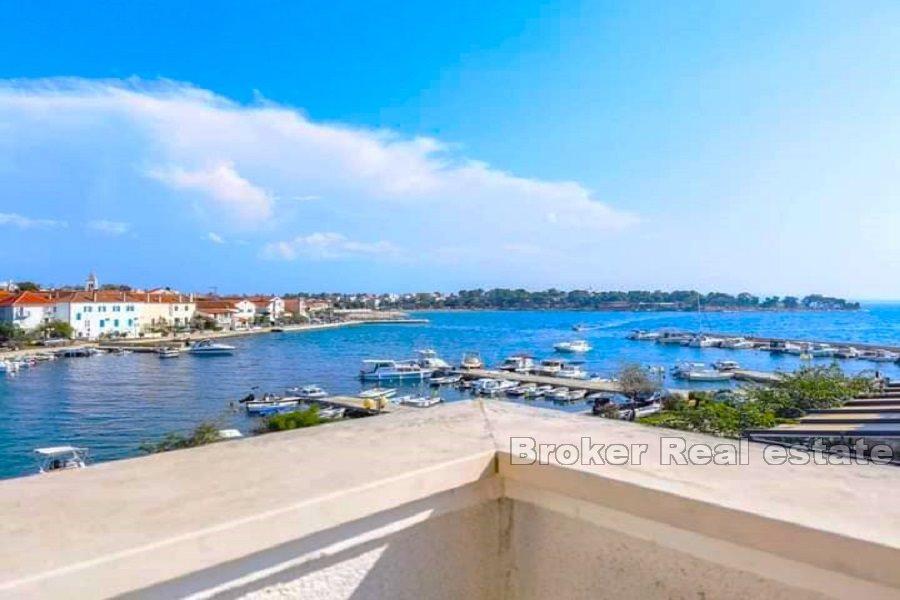 Zadar Apartmenthaus erste Reihe zum Meer