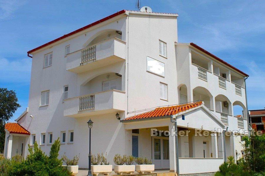 Zadar Apartmenthaus erste Reihe zum Meer